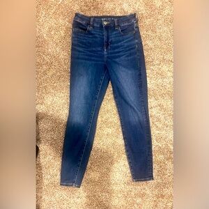 AE Jeans size 4 SHORT